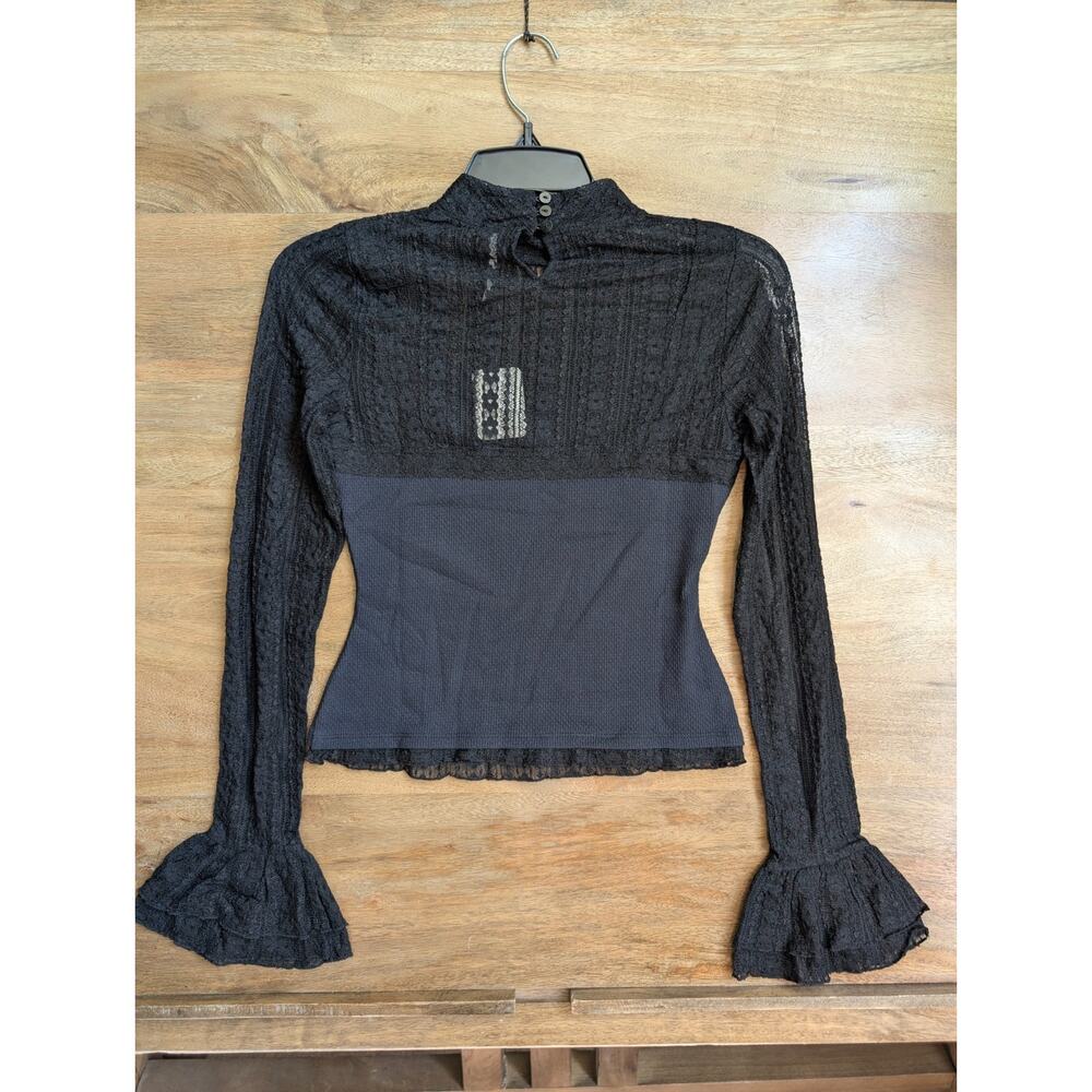 Free People Lace Blouse Top Womens XS Black Cropped Long Sleeve High Neck NWT - Picture 2 of 4